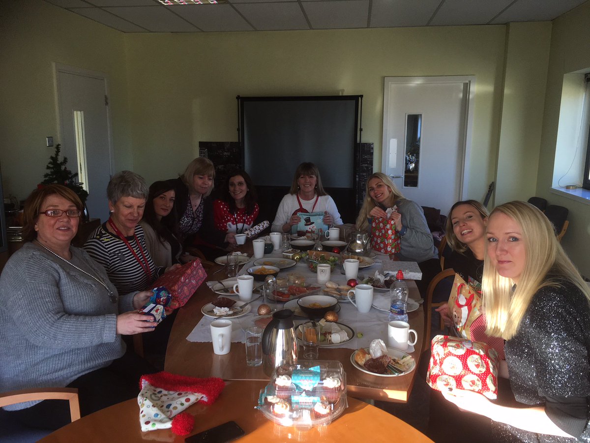 Ampersand_Ire's tweet photo. Ampersand Ladies do Christmas lunch and Kris Kindle gift swaps!
#christmas #christmasjumpers #kriskindle #fmcgdistributor https://t.co/8n5bGnHHqI