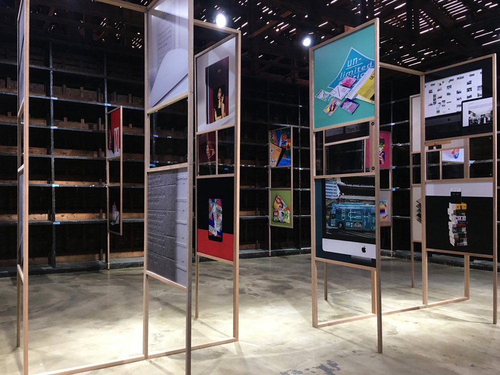 SeMA창고에서 진행중인 <W쇼—그래픽 디자이너 리스트 The W Show: A List of Graphic Designers>에 다녀왔습니다. 전시는 1월 12일(금요일) 종료예정이라고 합니다. goo.gl/zkxt1r