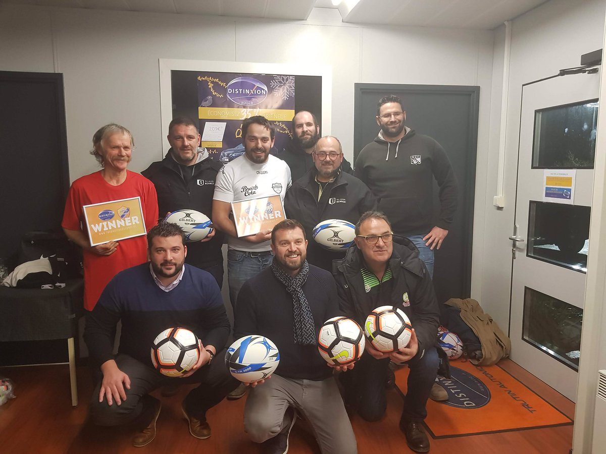 RennesRugby's tweet image. ❕🚗 @DistinxionAutos organise depuis plusieurs saisons le challenge de la meilleure attaque de France. Parmi les 1300 équipes inscrites, l'équipe 3 du REC a terminé première de Bretagne et deuxième de l'Hexagone juste derrière Hérouville. Bravo les gars ! 🏅
