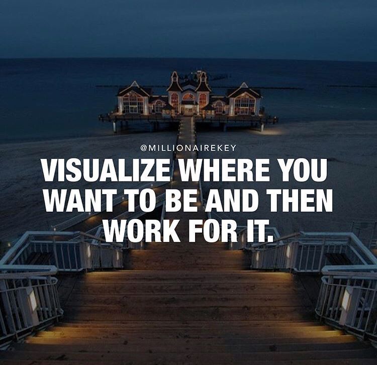 HoloFounders's tweet photo. It all starts with headphones and a great song 🎧 🔥 Like if you agree #startup #entrepreneur #business #tech #growthhacking #FridayFeeling  #live #successtrain #success #follow #quotes https://t.co/cF3lvetLYQ