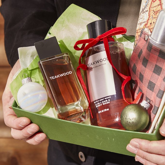 bathbodyworks's tweet photo. FIRST. TIME. EVER! ❗ THIS DEAL IS 4 REAL ❗ TODAY ONLY Select Body Care is Buy 3, Get 4 (FOUR!!!!) FREE! https://t.co/EpxBbjSnyQ