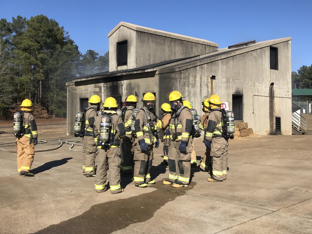 sky_haynie's tweet photo. #LTCfirefighting @LexTechCenter Pics from the students skills testing day at The State Fire Academy on 12/13/17! Very proud of what they all have accomplished and look forward to seeing what they accomplish in the future! https://t.co/eqNSZWxSlL