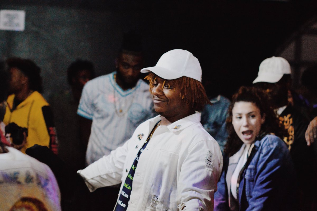 kamkoolahh's tweet photo. Oi oi oi yuh. Someone said I’m an energy god.
#L3AF
S/O #ARTBRAZY I’m lit in every show!
#BookMe or Ask me to come thru n BANG.
📸: @SBCVisuals (as always) https://t.co/GdmPcKxz7U