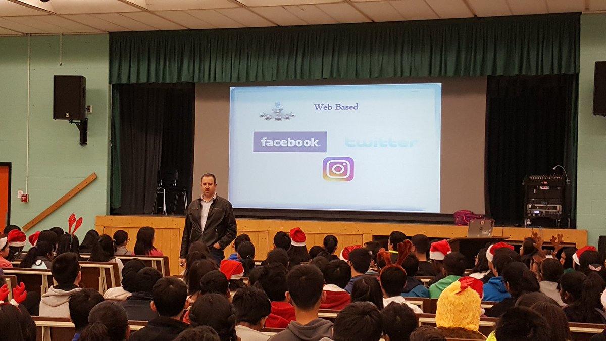 levyjack4's tweet photo. Welcoming @pauldavisSNS to speak to @samsrps students about Internet safety and risks @tdsb #InternetSafety https://t.co/bPIxHrdXqK
