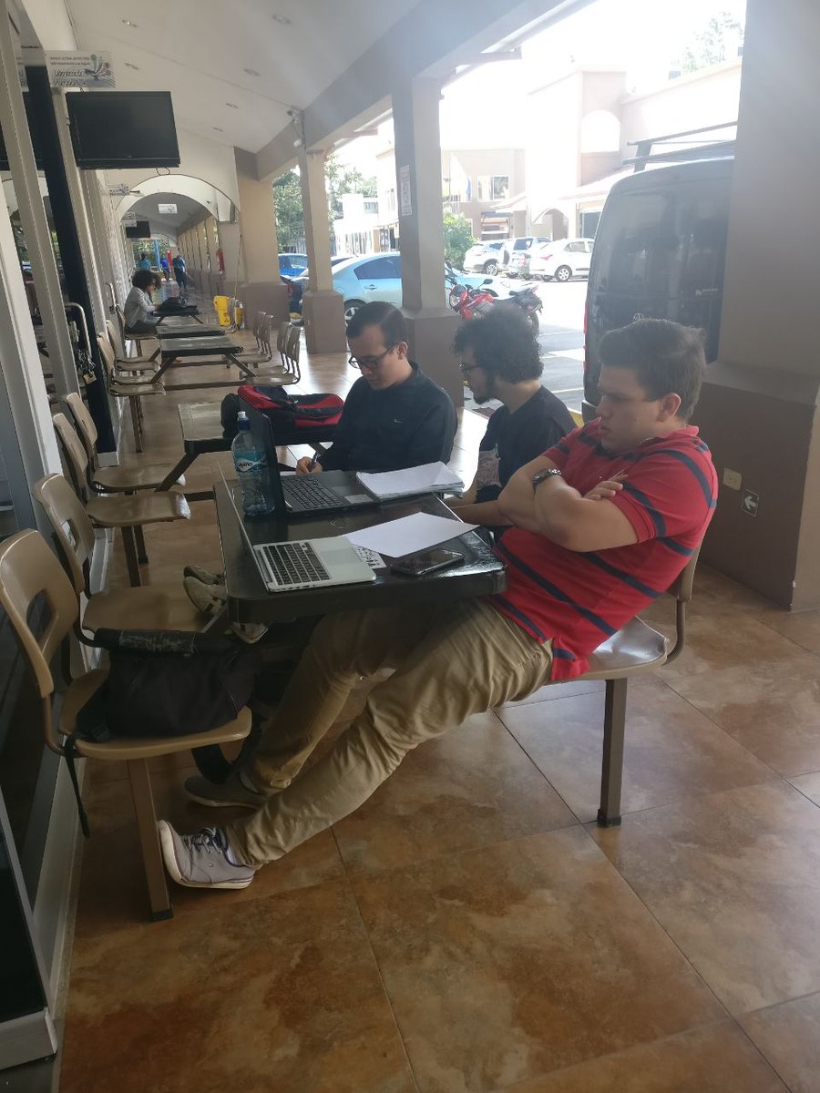 ACMCostaRica's tweet photo. Think think think!! code code code!! Primer Camp de programación competitiva en #CostaRica @ICPCNews @ACMCostaRica https://t.co/AuKKBw9JjA