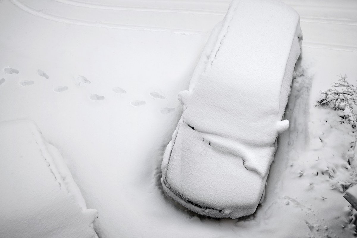 Heel Holland werkt, ook bij extreem winterweer. 6 x tips en regels voor de werken tijdens hevige sneeuw. peoplebusiness.nl/artikelen/pers…