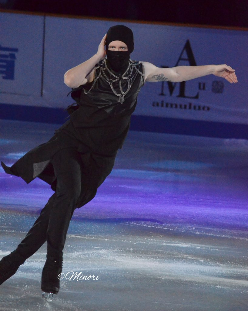 JeremyAbbott_FC's tweet photo. Congrats for the great first show in China! Can’t wait to see you tomorrow!❤️❤️❤️スターズオンアイス北京公演初日のジェレミーです😍😍😍 #StarsOnIce #China #LandOfAll https://t.co/gmyGr4bcLN