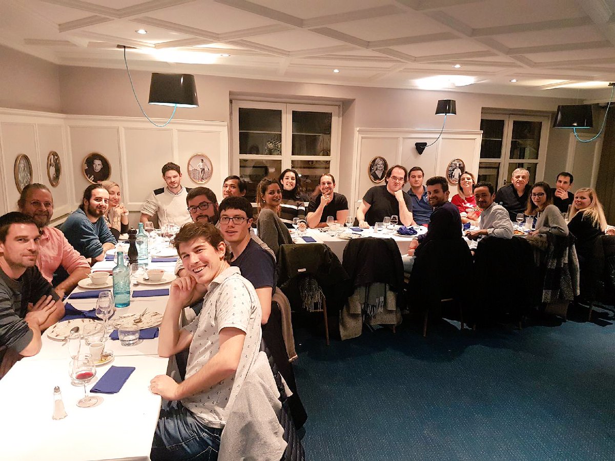 AleysiaESN's tweet photo. Super moment partagé hier soir entre Aleysiennes et Aleysiens, pour notre repas de Noël ! Bonnes fêtes de fin d’année à tous, et à très bientôt... en 2018 ! #TeamAleysia https://t.co/7dKhbGjjwS