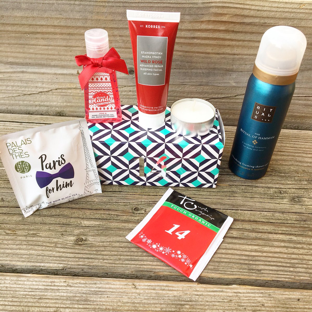 loovence's tweet photo. 🌿Calendrier de l’avent📆 Jour 14 🎄 #moussededouche #rituals #eucalyptus #touchorganic #thevert #palaisdesthes #thenoir #parisforhim #marionnaud #gelantibacterien #mercihandy #cherry #lookfantastic #korres #wildrose #cremedenuit #durance #bougie #baiesrouges #calendrierdelavent https://t.co/8VUAqSpVOW