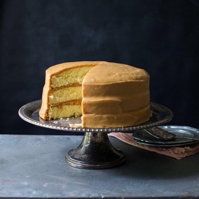 sugareesbakery's tweet photo. All Caramel Cakes in the DISCOUNT FREEZER are only $20.00 today and tomorrow! Hurry in! 
#sale #discountfreezer #caramelcake https://t.co/guDLuMEGL5 https://t.co/y2hXGA6OmB
