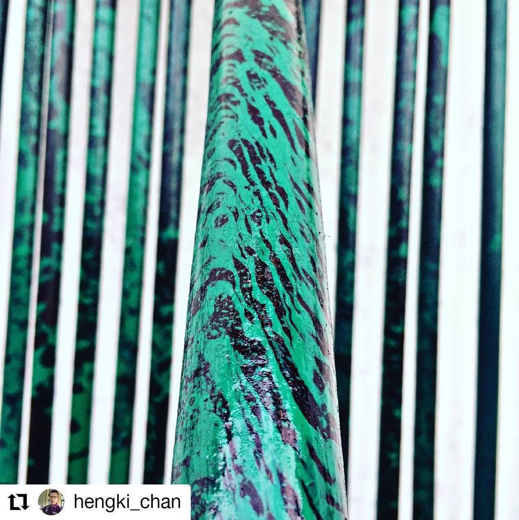 #repost <a href="/hengki_chan/">hengki chan 曾賢基</a>
• • •
stok/tongkat Pramuka dengan cat bermotif ini merupakan kreatifitas adik2 Penegak Calon Laksana Pramuka @pramukabadangperkasa , kreatif dan unik menurut saya, kalau kata mereka “jadi makin sayang sama stoknya” 
nah loh, Stok aja disayang sama anak p…