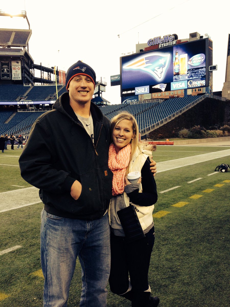 Coach_Allyson05's tweet photo. No one is more deserving of this honor. @soldernate is up for the Walter Payton man of the year. Spread the word!!! 🙌🏼💛

#WPMOYChallenge  #WPMOYChallengeSolder https://t.co/N9H6euOcCf