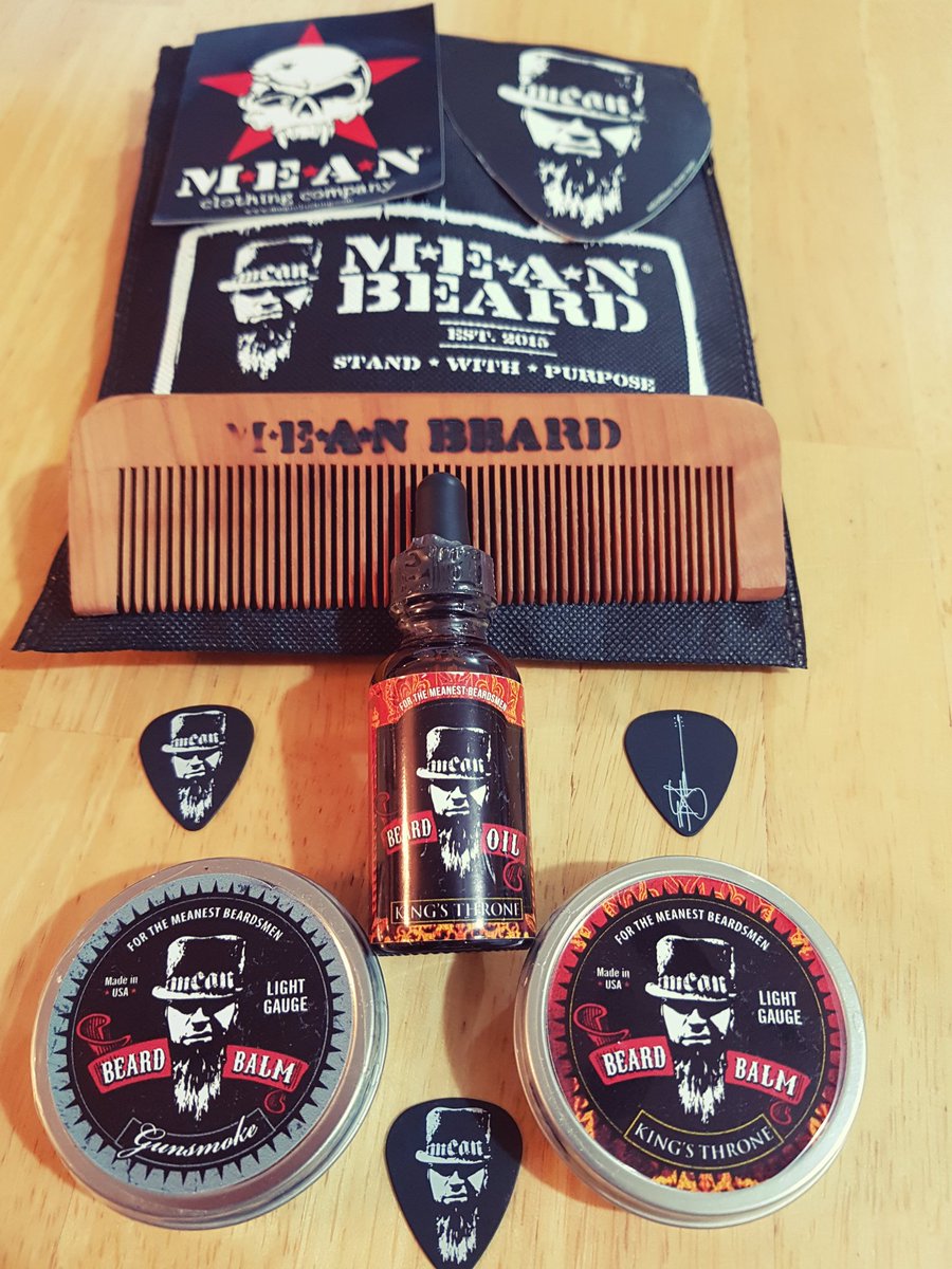 TheHodderShow's tweet photo. My latest @MEAN_BEARD order! I now have two #beardoils and #beardbalms! #GUNSMOKE and #KINGSTHRONE! Amazing quality from an amazing company!!! #thehoddershow #Podcast #PodernFamily #beard #MEANBEARDBROTHERS #MEANBEARD4LIFE #MEAN #MEANclothing https://t.co/vzapbawCQU