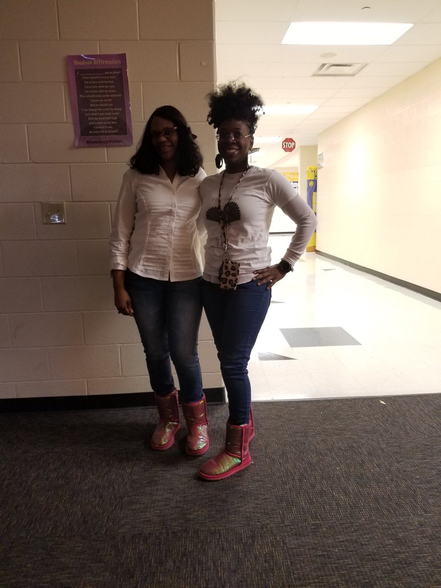 AlenaSmith83's tweet photo. Twin Day @IamCPS https://t.co/722gym02Qw