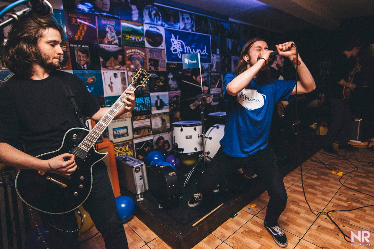 Astr0Isha's tweet photo. @GIANTSUK @newrootsmag Photos from the amazing charity @MindCharity show @Giants's headlined. https://t.co/rd3EDJxJWS https://t.co/SoBU9DtrYG