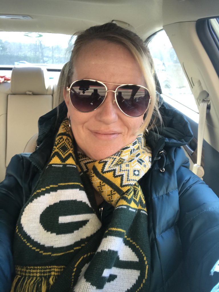 NstyCatholicGrl's tweet photo. Here comes the sun...GPG the goat is back! Flowers for my friend who needed them and finally bedtime, my dad’s old #Wisconsin tee. Missing him beyond words #ripdaddy https://t.co/cBvat2kw2D