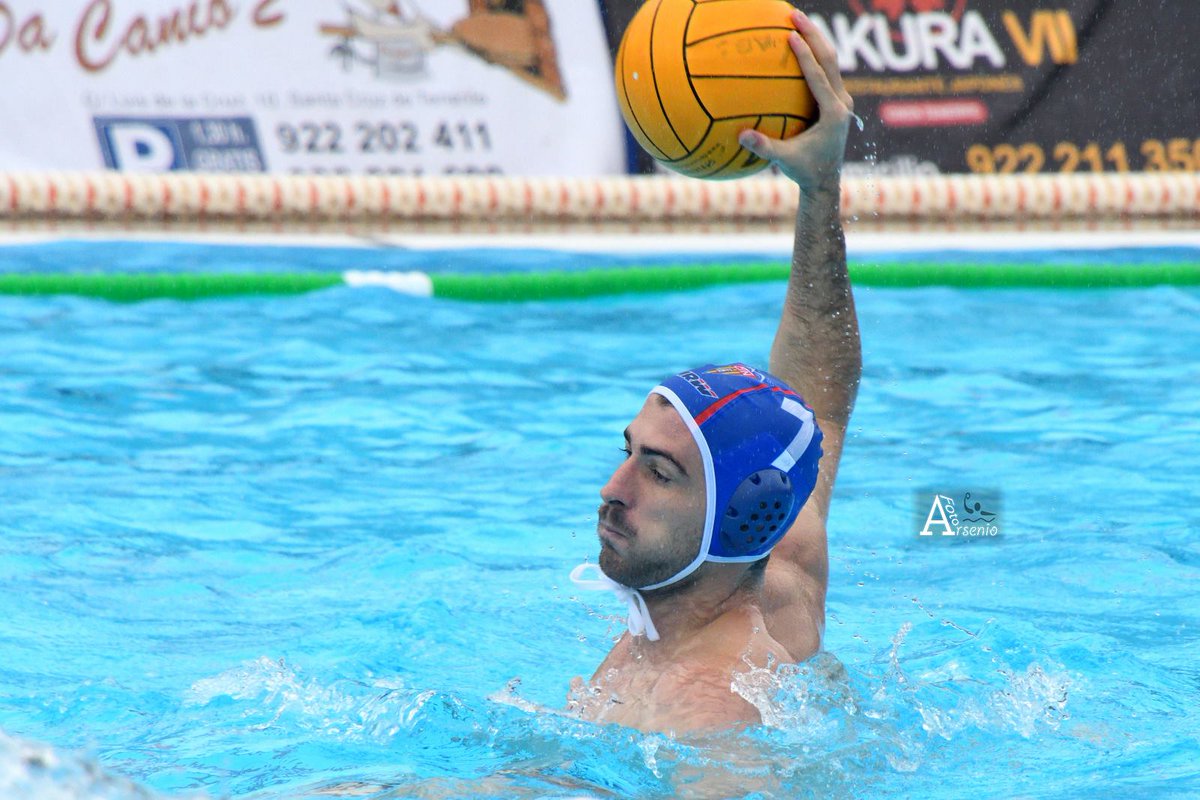 La prèvia de l'Absolut Masculí:

clubnatacioterrassa.cat/el-senior-masc…

Foto per <a href="/franpolo3/">Fran Sánchez</a> 

<a href="/mrw_terrassa/">MRW Terrassa</a> 
<a href="/mrw_es/">MRW España</a> 
<a href="/infisport/">Infisport ®</a> 
<a href="/motormunichclub/">Motor Munich Club</a> 
<a href="/MotorMunich/">Motor Munich BMW</a> 
<a href="/netegescoral/">Neteges Coral</a> 
#terrassa #waterpolo #orgullvermell #fomentemwp