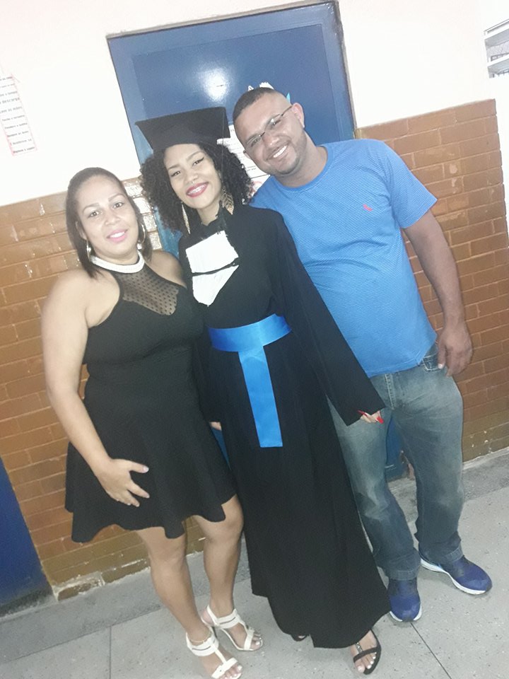ffc_aninha's tweet photo. família ♥ #faltouvovó #euformei https://t.co/v9K0EH0yrw