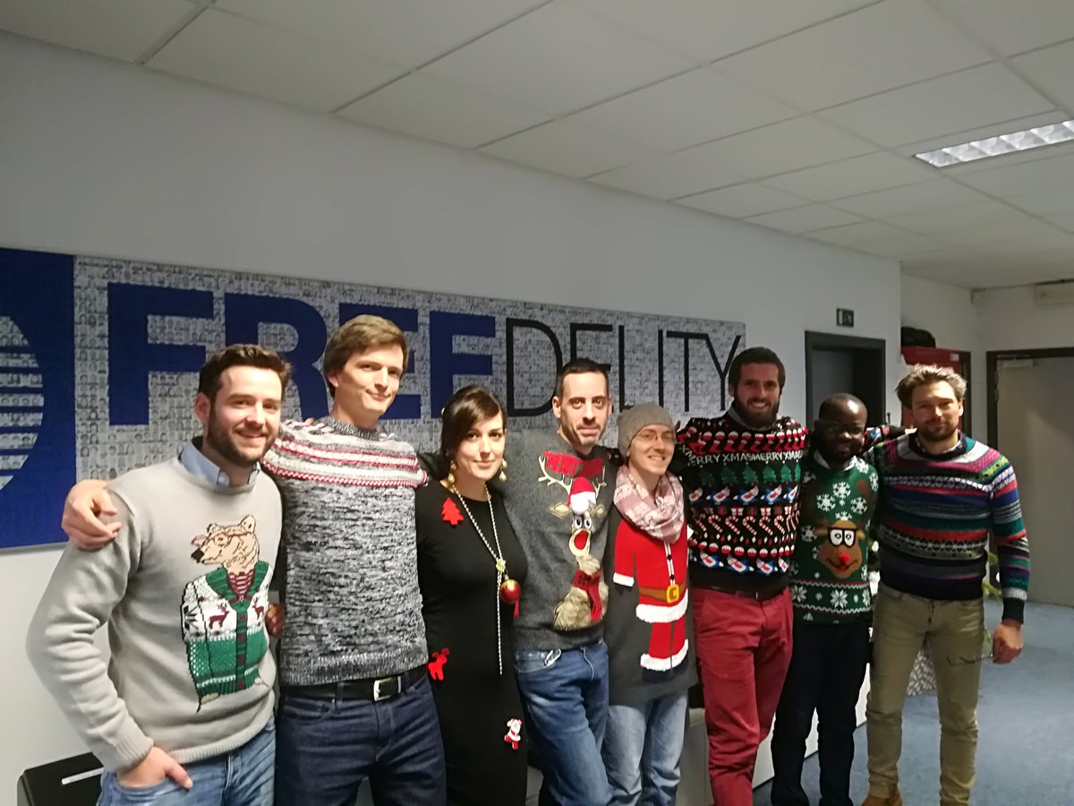 Freedelity's tweet photo. #Christmas #pullmoche  #pulldenoel #freedelity https://t.co/yGrdc8QwGL