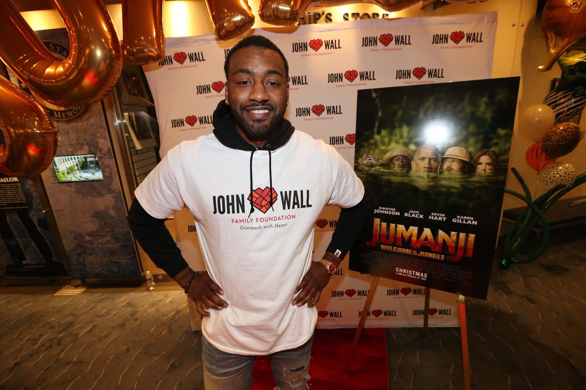 JohnWall's tweet photo. Last night @JWFamFoundation hosted an advance screening of Jumanji: Welcome To The Jungle for 200 middle/high school students in the #DMV! Thx to #Sony @alliedimdc @neweracap @giantfood for always supporting our initiatives! https://t.co/nDuW46jeEJ