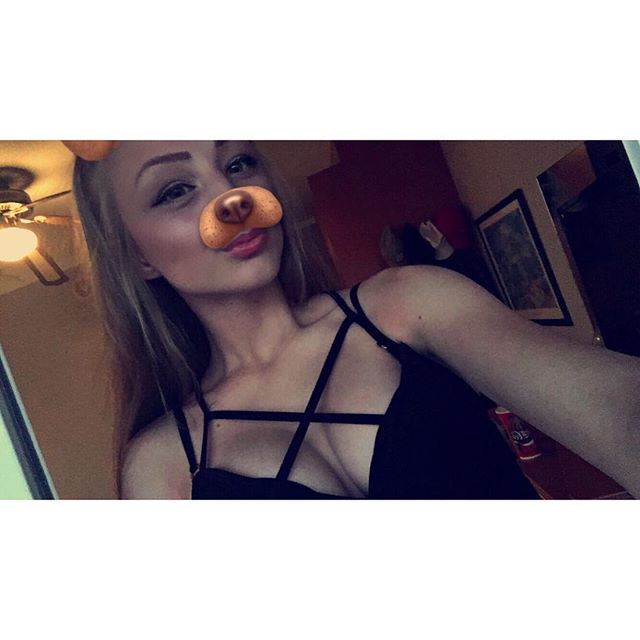 Yatağa uzandım seni bekliyorum aşkım
0553 023 6678 gir içime daracığım
#Lefkoşa #Escortbayan #anal #oral #sikiş #sex #RT #KKTC #Cyprus