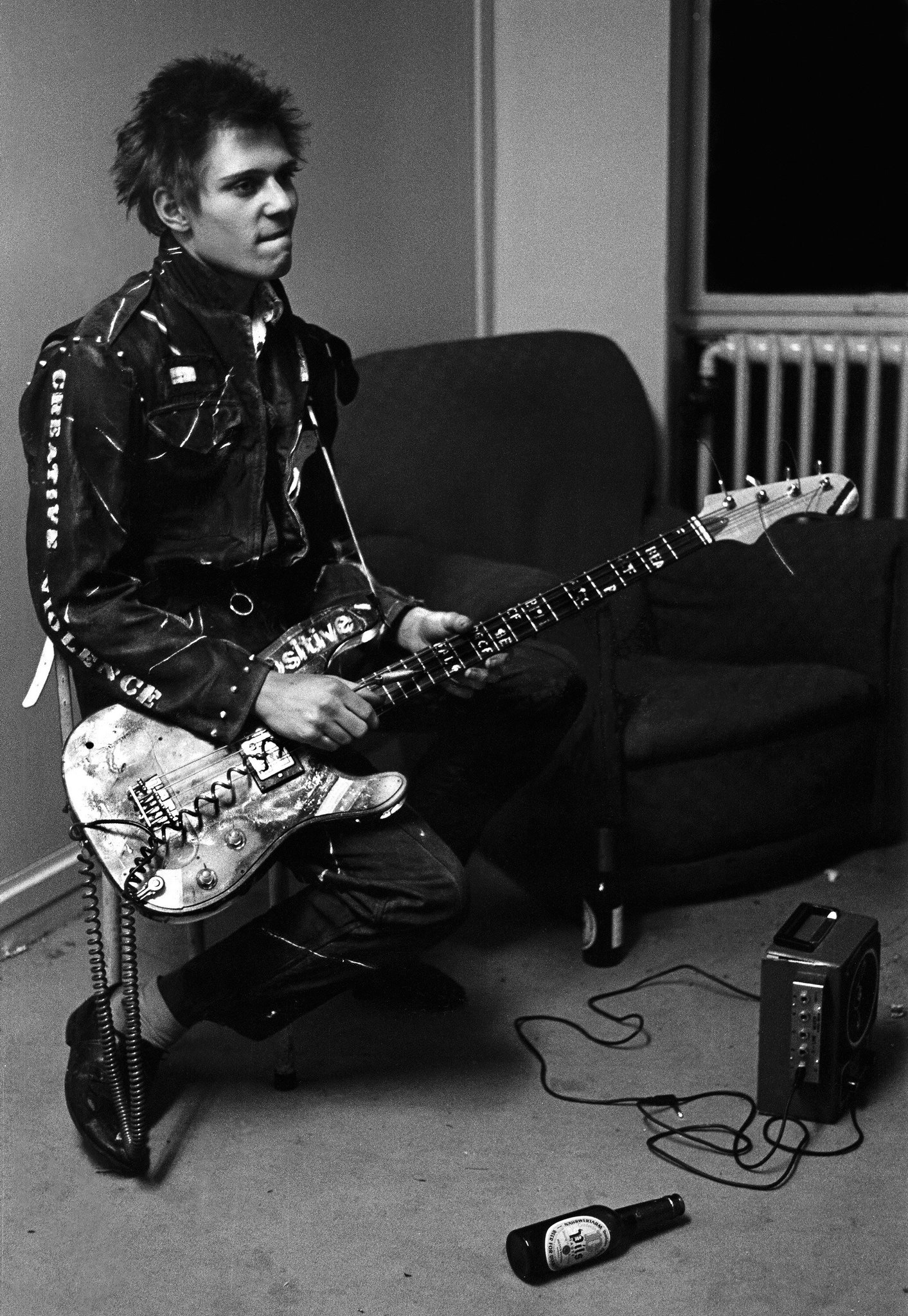 Happy birthday to bassist, Paul Simonon! 