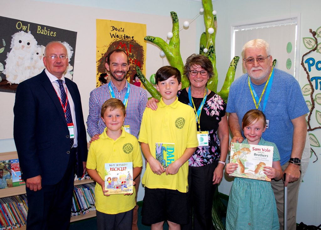 beanstalkreads's tweet photo. A huge thank you to @Masonic_Charity for supporting our work in the NW - helping children with their reading to make the #everydaypossible https://t.co/eQkYwJbIIZ