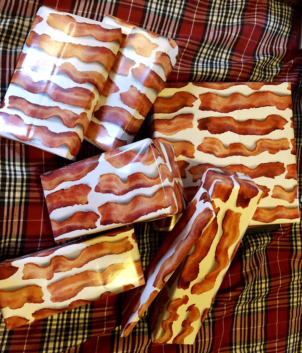 TonyaMonaghan's tweet photo. @PorkCheckoff  Thanks for the most EXCELLENT wrapping paper! https://t.co/e6HH7PLy92