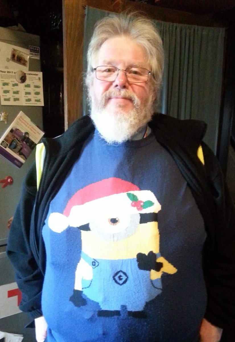 Off to spread some Christmas joy to London commuters. #christmasjumperday2017 <a href="/LondonSov/">London Sovereign</a>