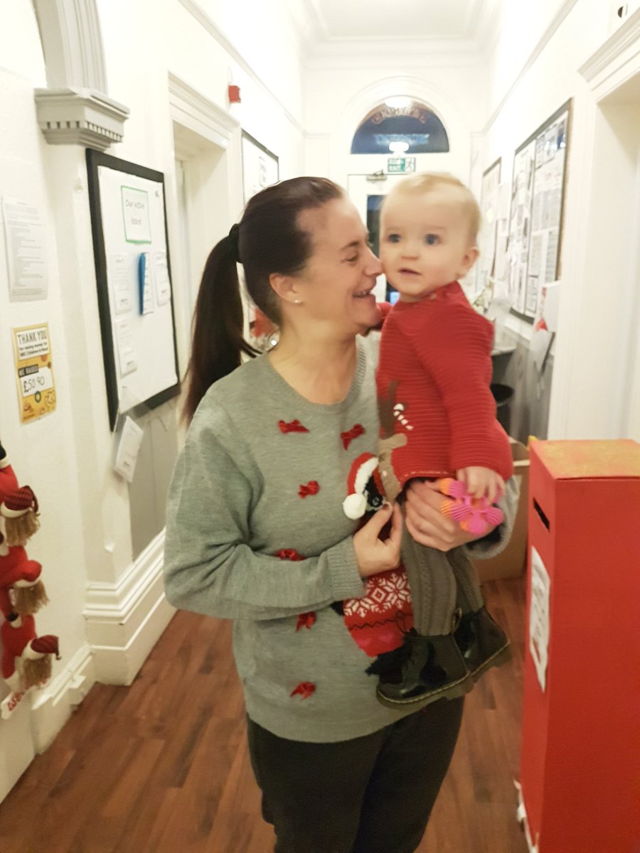 LinnyFagan's tweet photo. Christmas jumper day with my poppet xx https://t.co/KRQ4gMVsuj