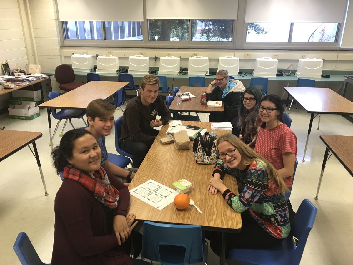 WHSDeltaClub's tweet photo. Jack Meyer of @CrimsonCourier gave D.E.L.T.A the pleasure of interviewing some members in regards to the vaping issue in the bathrooms today 👍🏼 https://t.co/4YC1jzfUbd
