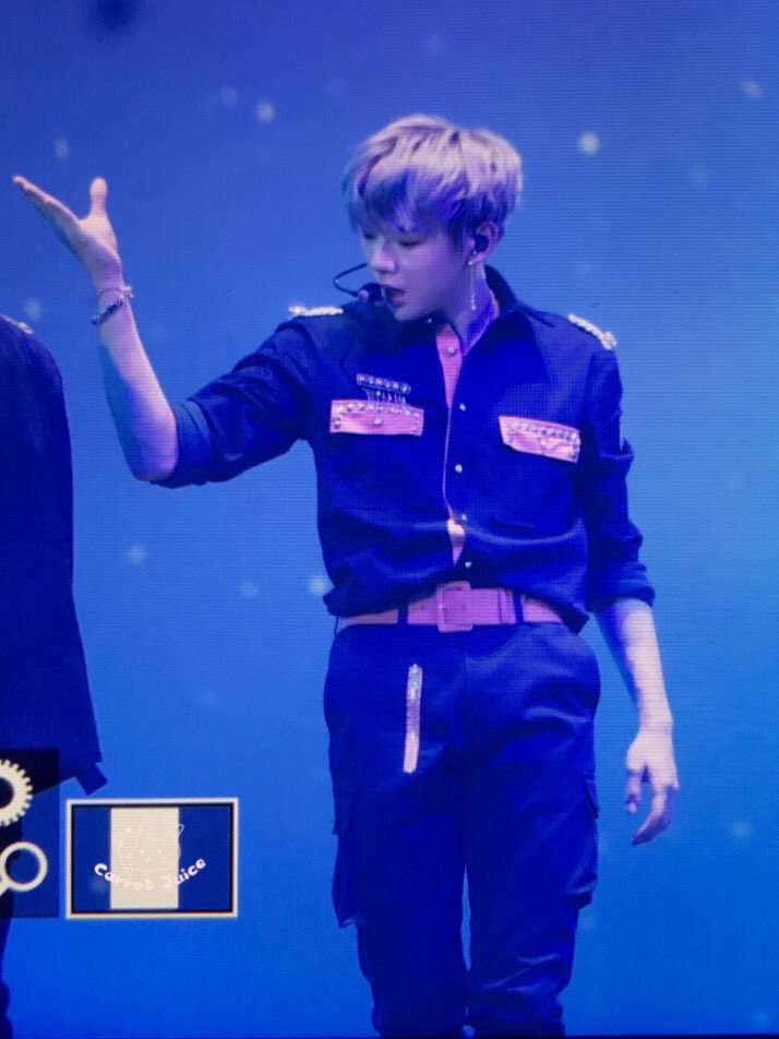 carrotjuice1210's tweet photo. 171215 Fan Con Seoul Preview ☺️💙

#강다니엘 #워너원 #KangDaniel #WannaOne https://t.co/CRY1sTprUa