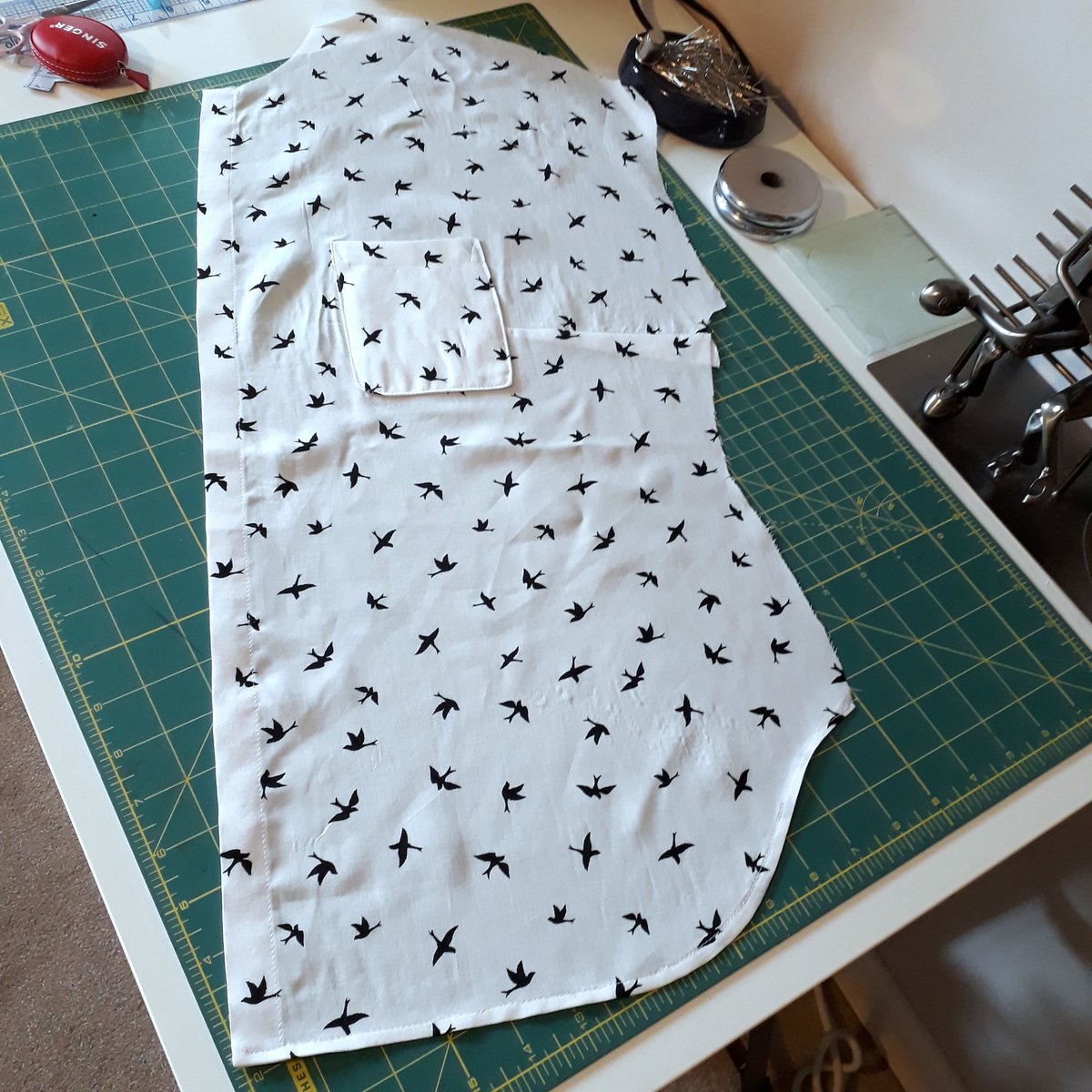sewsarahsmith's tweet photo. Making progress on my #ddmelilot #sewcialists #sewing #dressmaking https://t.co/k4O2CzvU6k