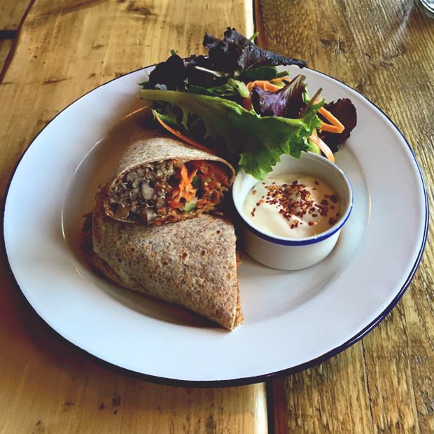 cardiffcooks's tweet photo. #Cardiff's very own specialist #vegan cafe! What a pleasure to welcome @AnnaLokacafebar into The Cardiff Cook Book!! The colours in their food are unbelievable! #Foodie #Cooking #WelshFood https://t.co/8fw8C4Iuma
