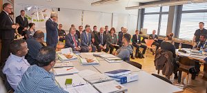 Fachkräfte Schweiz (@fki_ch) on Twitter photo Effiziente Einstiegsbedingungen in die Arbeitswelt für Migrantinnen und Migranten #KantonZug bit.ly/2yFuxbQ Effiziente Einstiegsbedingungen in die Arbeitswelt für Migrantinnen und Migranten #KantonZug bit.ly/2yFuxbQ