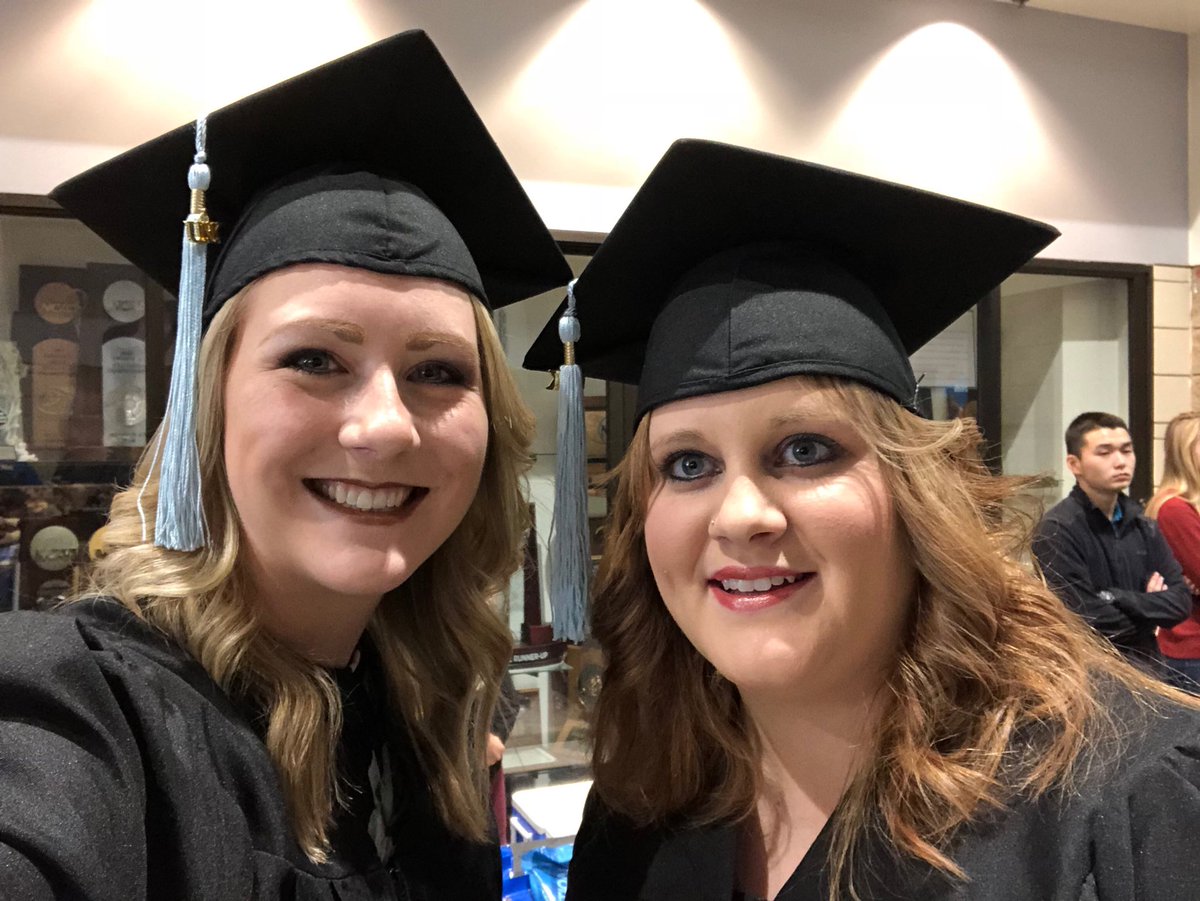 bower_ali's tweet photo. Ready to graduate! #MAE #svnation and we even get to sit next to each other! https://t.co/9fUNY4QhXF