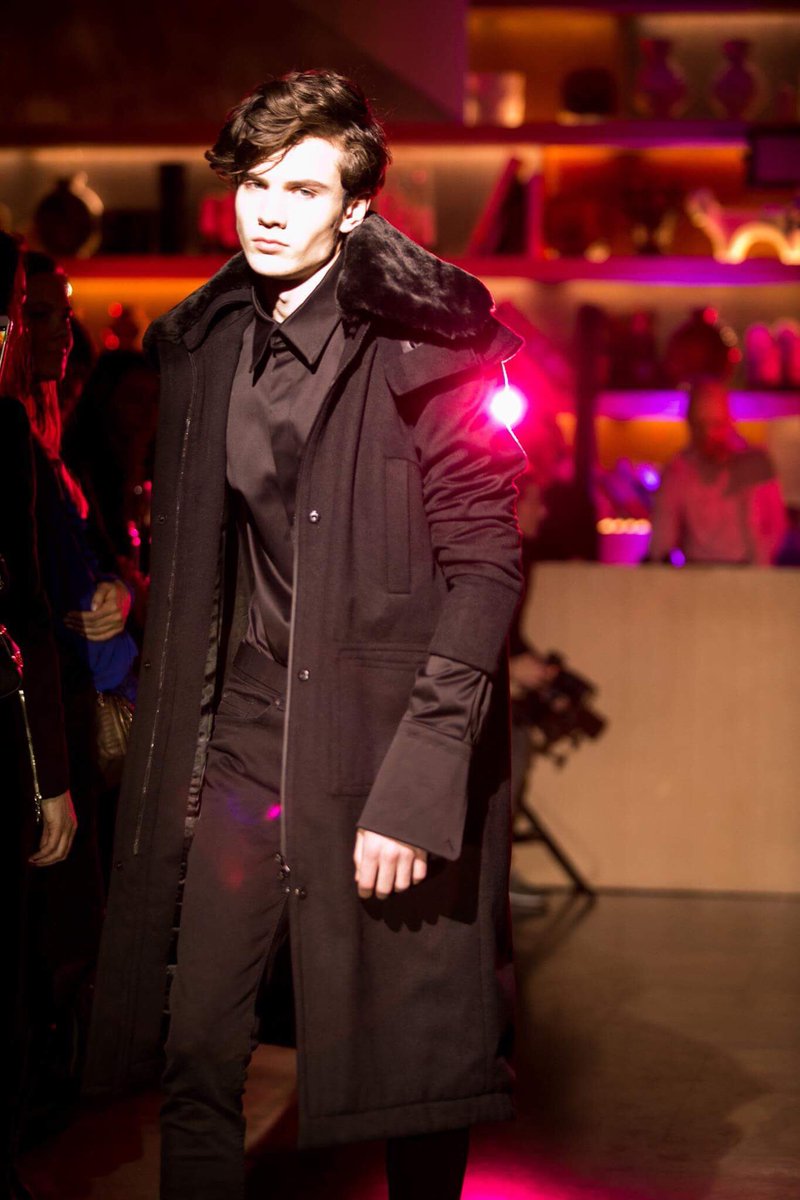 Detox with fashion. Retox with DJs in Living Room. Hit repeat till the end of the Year with our #WHAPPENING every Thursday. 
Photo from Lizurá fashion show.