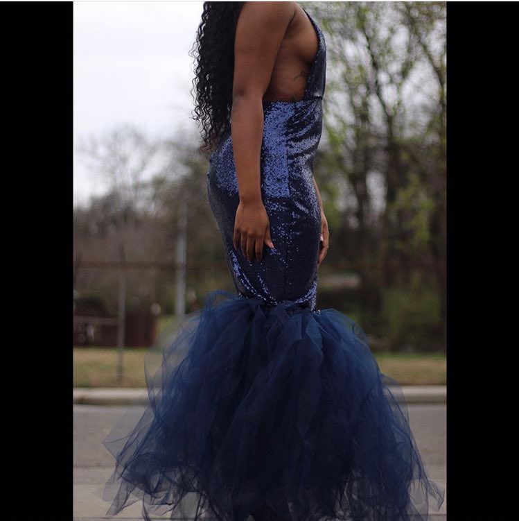 rayfineeeass's tweet photo. #flashbackfriday Follow @kpanaxo and book me for all your #prom2018 needs! #kpana #raveendeniseee #prom #promdress #custompromdress #nashville #19yearolddesigner #nashvilledesigner https://t.co/xizLjkuxxo