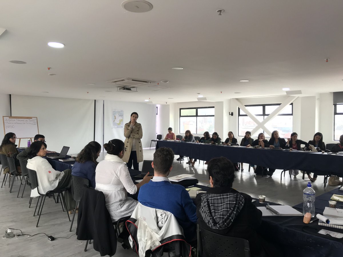 OxfamColombia's tweet photo. Acompañamos el encuentro de la Plataforma de Incidencia Política de las Mujeres Rurales Colombianas en donde se reúnen con la institucionalidad y trazan su plan de trabajo para el otro año. #MujerRuralEsPoder https://t.co/TrXABMzOfv