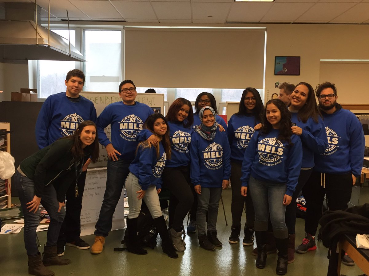 MelsReports's tweet photo. Our Seniors are ready to March!! NYCOutwardBound @NYCSchools
@CapitalOne
@USPS
@UpliftEducation
@ElEducation
@Metropolitanels
#COLLEGEMARCH https://t.co/kAfrPJDtNk