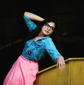 Sundeepravalko2's tweet photo. @MukhiSree akka celebrity roast 👌👌👌 bank manager skit full hilarious😀😃 https://t.co/UuLAr2RI1h