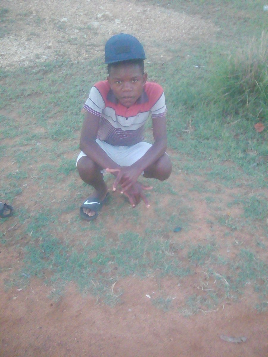 prevybumu's tweet photo. U can love them all but trust no one, hayi wena niri be carefully... https://t.co/SJPrUnVGYA