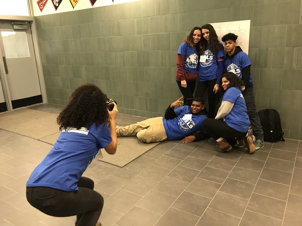 MelsReports's tweet photo. The reporters are ready for the #collegemarch @NYCOutwardBound https://t.co/EFniQ4C7uC