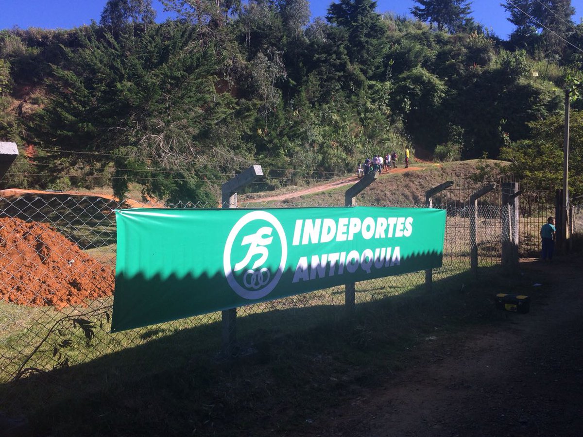 IndeportesAnt's tweet photo. Estamos listos para recibir el Bicicros en el Municipio de Urrao. Tierra de nuestro campeón @rigobertouran
#JuegosDepartamentales #Andes2017 #40AñosCampeones 🙆🙋🚵 https://t.co/SdJYFKuPJW