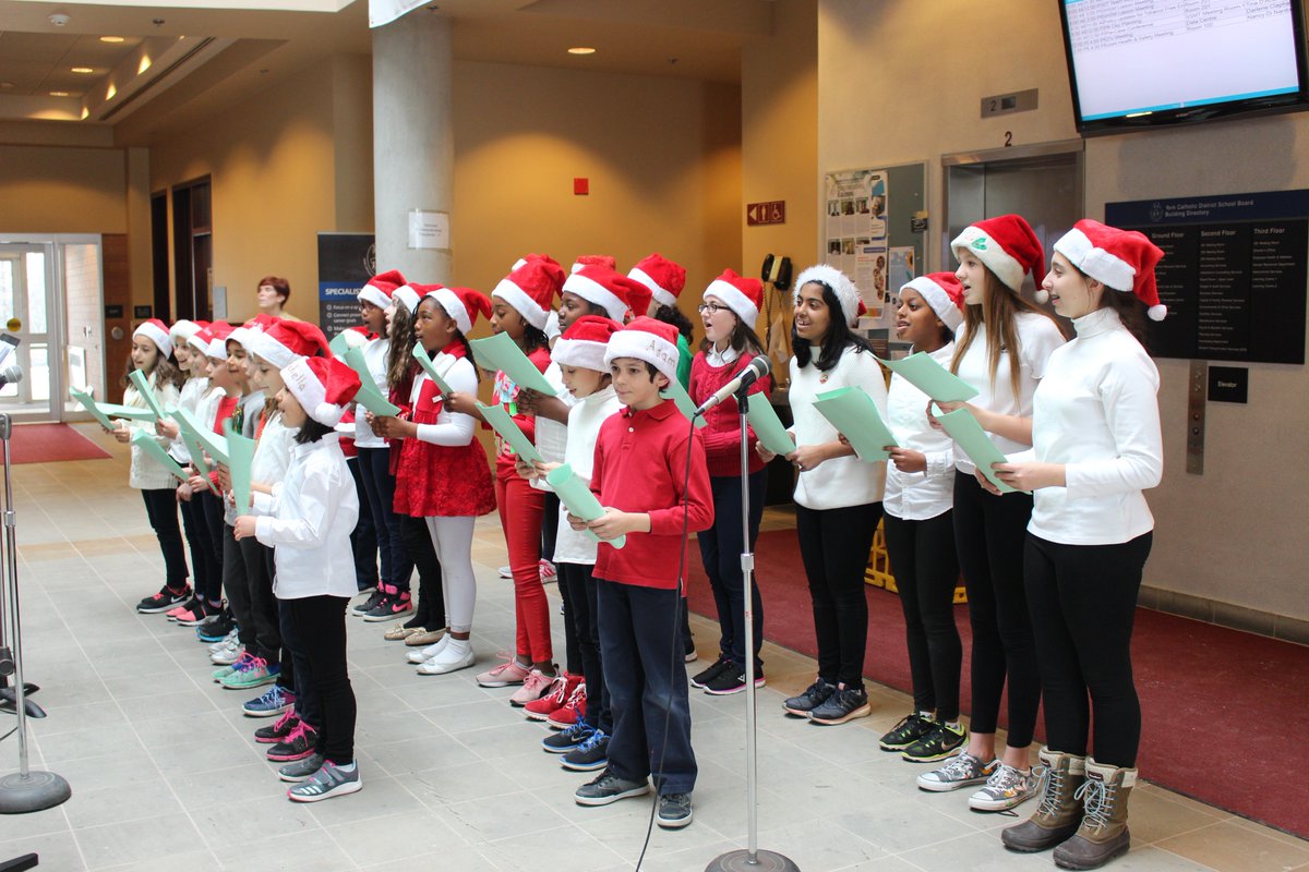 YCDSB's tweet photo. Students from St John Bosco Catholic Elementary School in the @City_of_Vaughan were our final #YCDSB #CECAdventConcert series performers! They ended things on a great note! 🎵🎵🎵 Thank you students for sharing your #GiftOfMusic this #Advent    #ycdsbMusic @SJB_YCDSB https://t.co/N2ptFqKygH