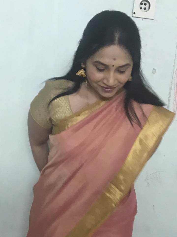violinpadma's tweet image. Today&apos;s #concertlook  #pinkandgoldsaree #pearlgoldjhumkas
