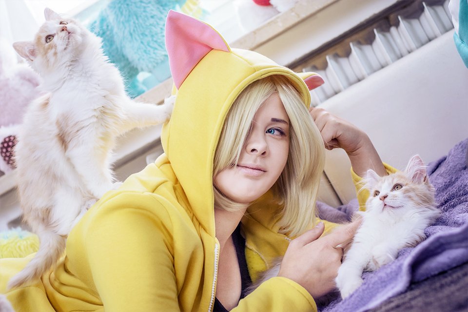 MelodyCosplay's tweet photo. I've got new pictures of our kitty shoot and damn yuri and pumpkin (now Sherlock and Watson) where so cute!

#yuriplisetsky me
#viktornikiforov @NarusCosplay 
📷 @chiisaiSaku 

#ユーリonice #yurionice #yuriplisetzky #yurio #namco #cats https://t.co/aQiTWxCHp7 https://t.co/9yGg1QQLJI