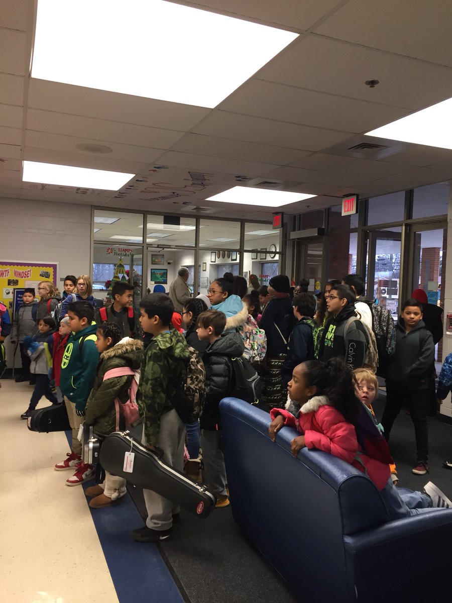 cait_fiocchi's tweet photo. Kicking off the day with @woodleyhillses staff breakfast and carols as students arrived! #whesrocks @sdaldredge @ttmgarvis @FCPSR3 https://t.co/WJB8ODEGU8