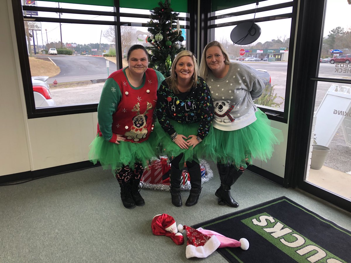 Yes the elf fairies 🧚‍♀️ have there ugly sweaters and off to help the people finish the last minute Christmas shopping... #elffaries #uglysweaterday #NationalUglyChristmasSweaterDay  #TMXFamily #TMXCares  <a href="/bearmakayla1119/">Makayla Vibanco</a> @AngiDukeR11 <a href="/amberpearson426/">Amber Pearson</a> @Colinkarich