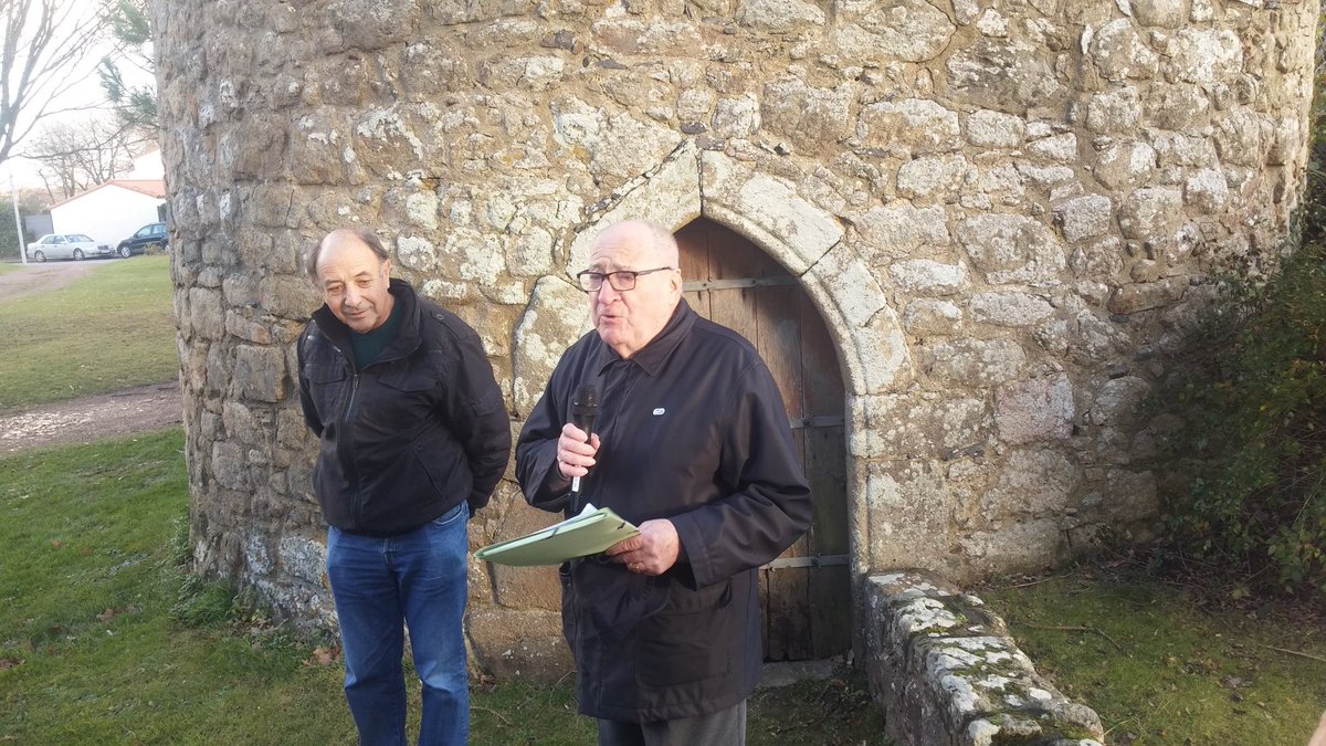 anne_sicard's tweet photo. Mise à l'honneur du Moulin de la Garde, vestige du Moyen-Age à @LRSY_ville #conseilcitoyen #Prymosta https://t.co/ik0NTUzPGD